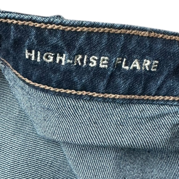 AMERICAN EAGLE High-Rise Flare stretch buckle detail at waist jeans size 12 - Picture 7 of 9
